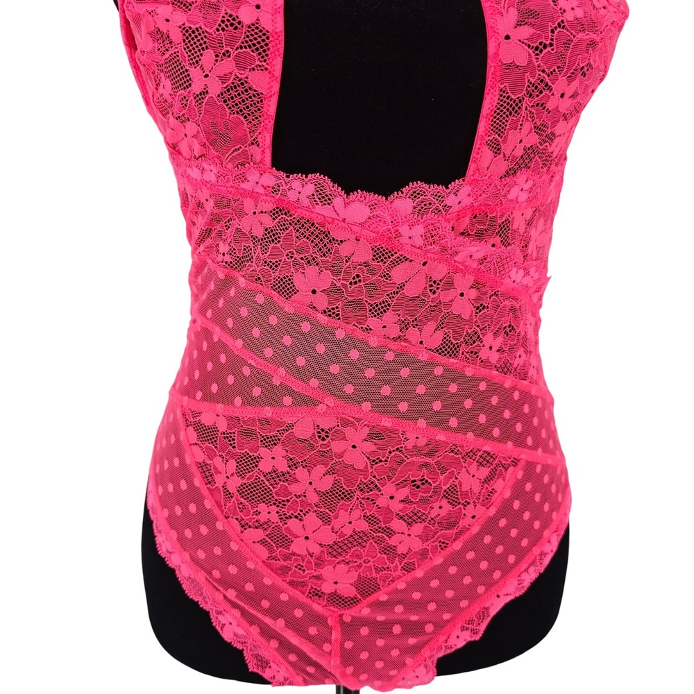 Victoria's Secret Hot Pink Lace Polka Dot Keyhole Halter Teddy Bodysuit M - Picture 4 of 8